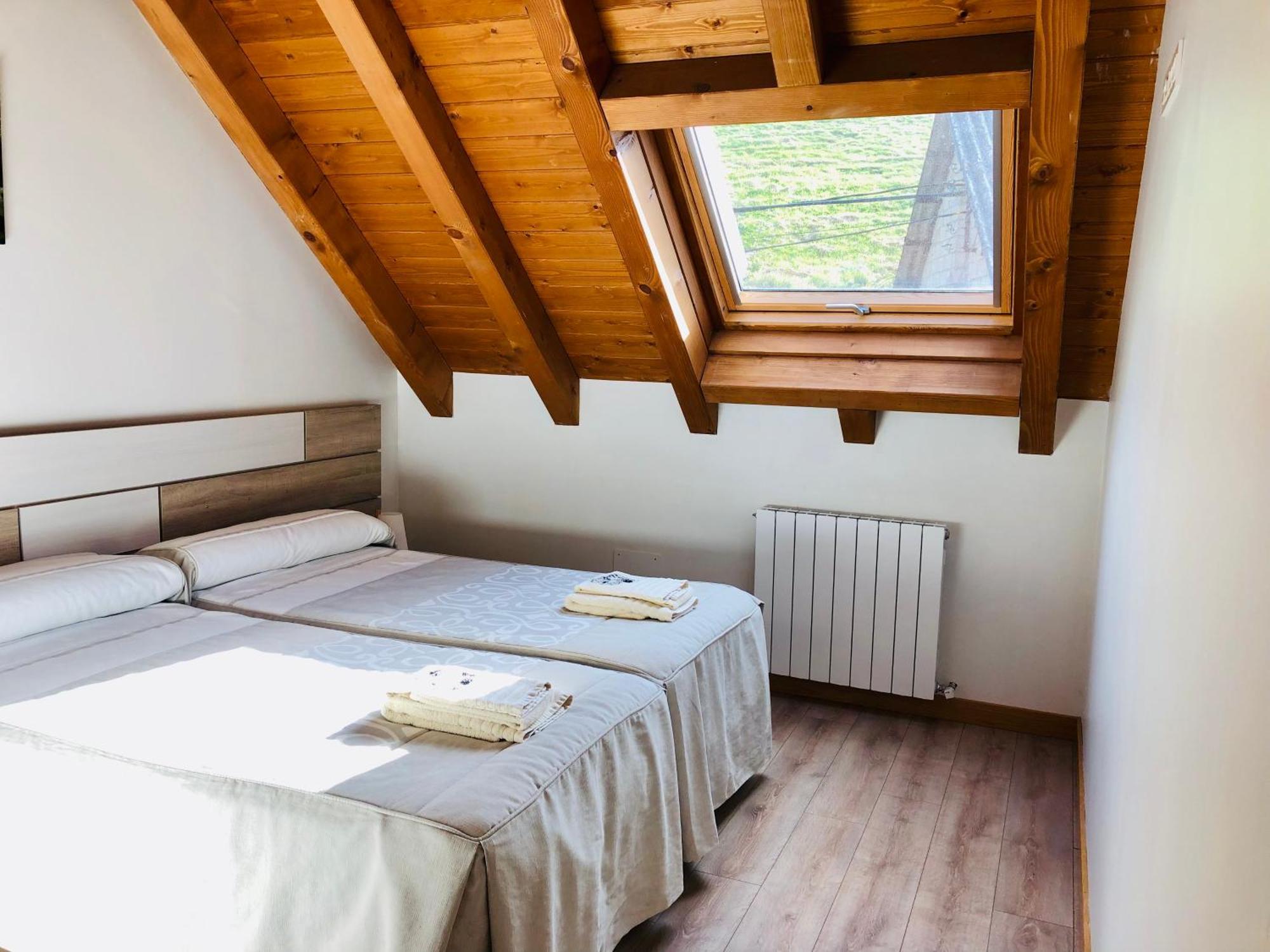 Apartamentos Zabalarena Basoa Orbaiceta Exteriör bild